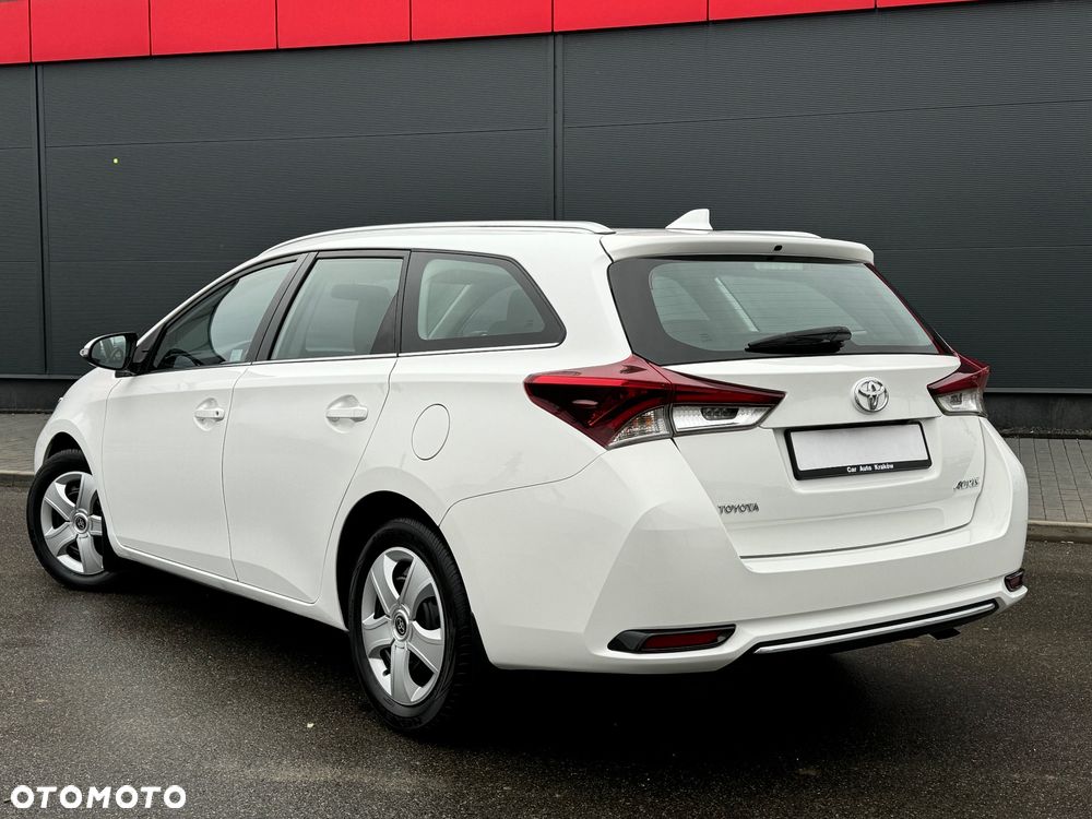 Toyota Auris 1.6 Comfort - 4