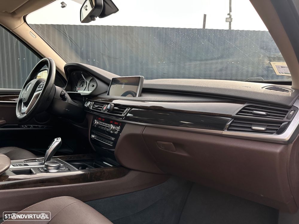 BMW X5 xDrive25d - 9