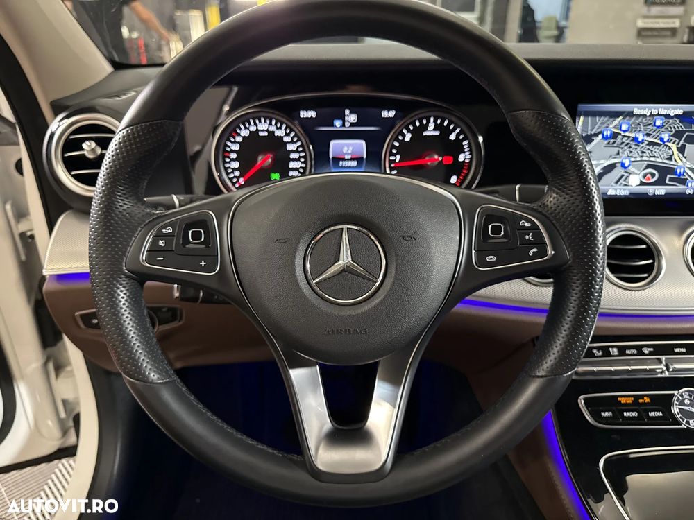 Mercedes-Benz E - 17