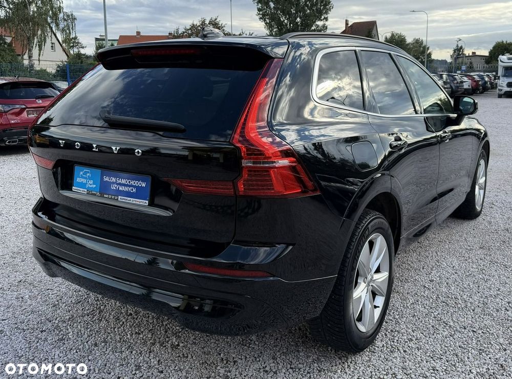 Volvo XC 60 B4 D Plus Dark - 5