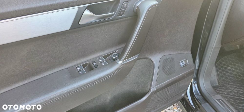 Volkswagen Passat 2.0 TDI DPF Highline DSG - 32
