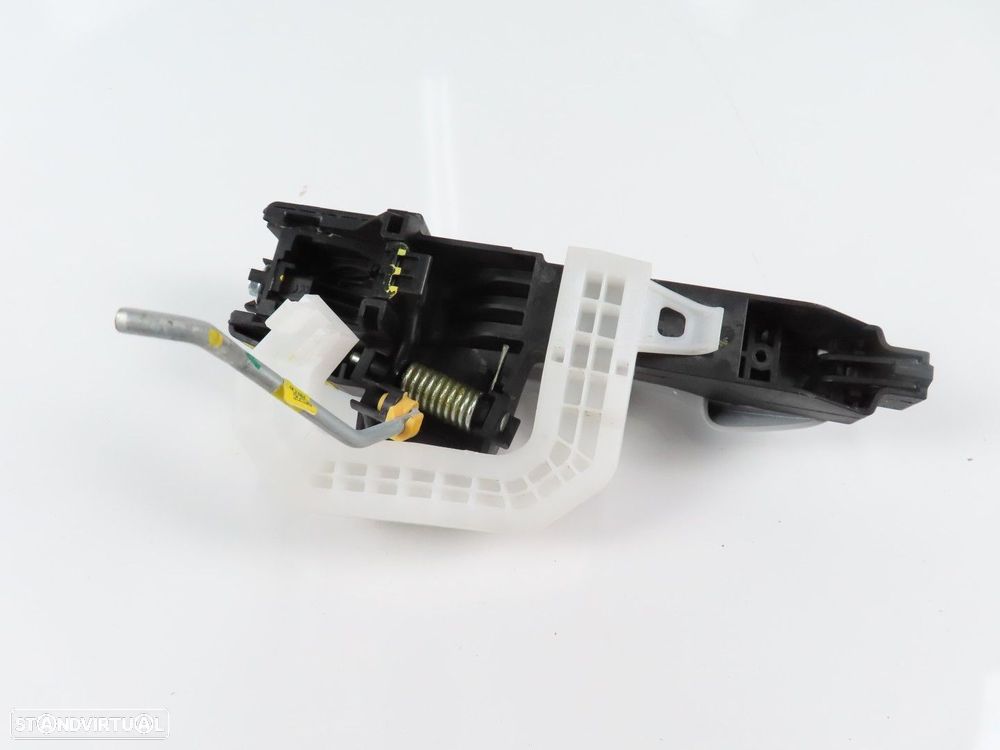 Punho / Puxador da Porta Direito/Trás/Exterior Seminovo/ Original KIA CEED (CD)... - 2