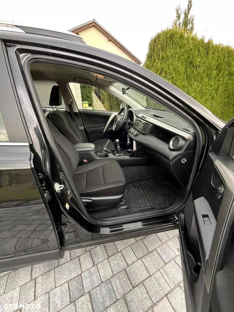 Toyota RAV4 2.0 D-4D Active 4x2 - 5