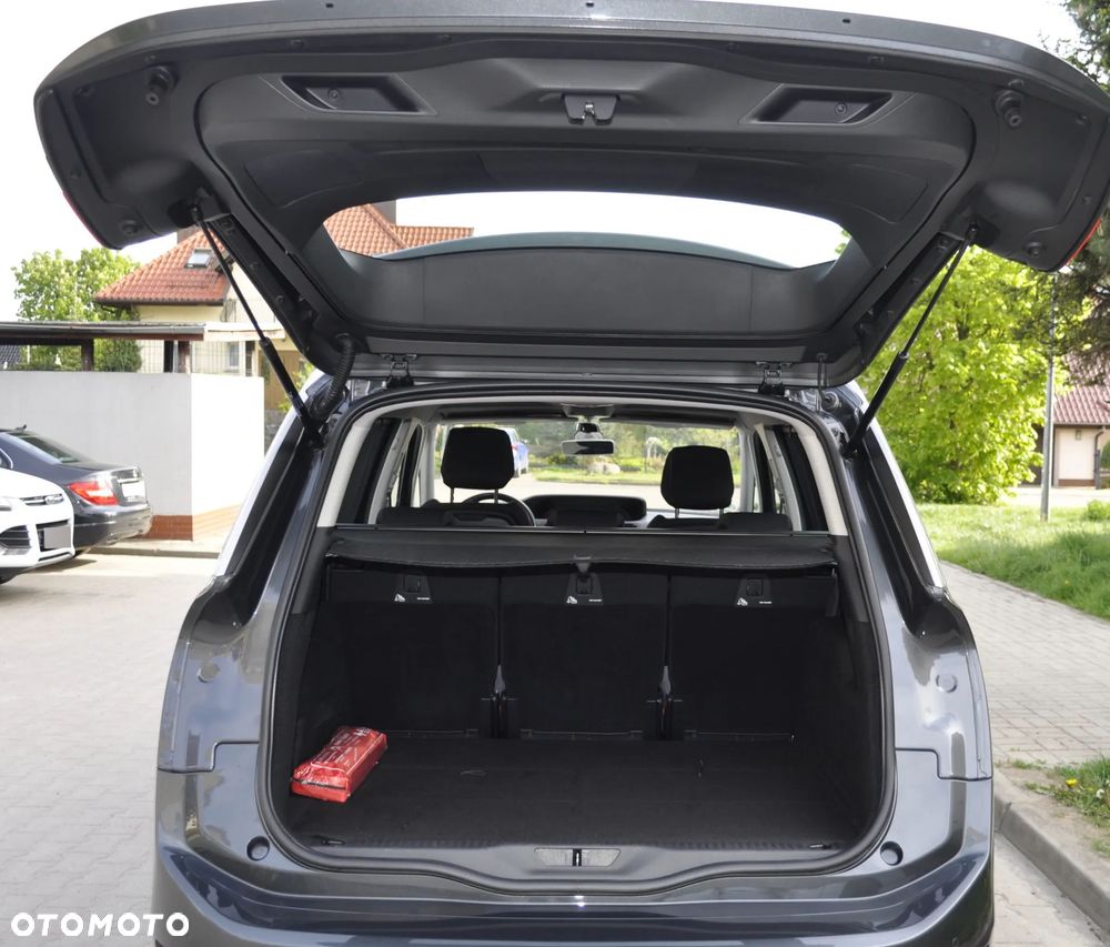 Citroën C4 Picasso PureTech 130 Stop&Start Attraction - 9