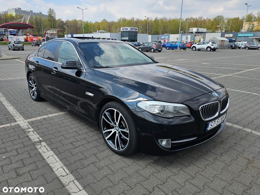 BMW Seria 5 520d xDrive - 34