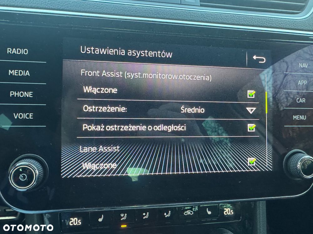 Skoda Superb 2.0 TDI SCR 4x4 Scout DSG - 19