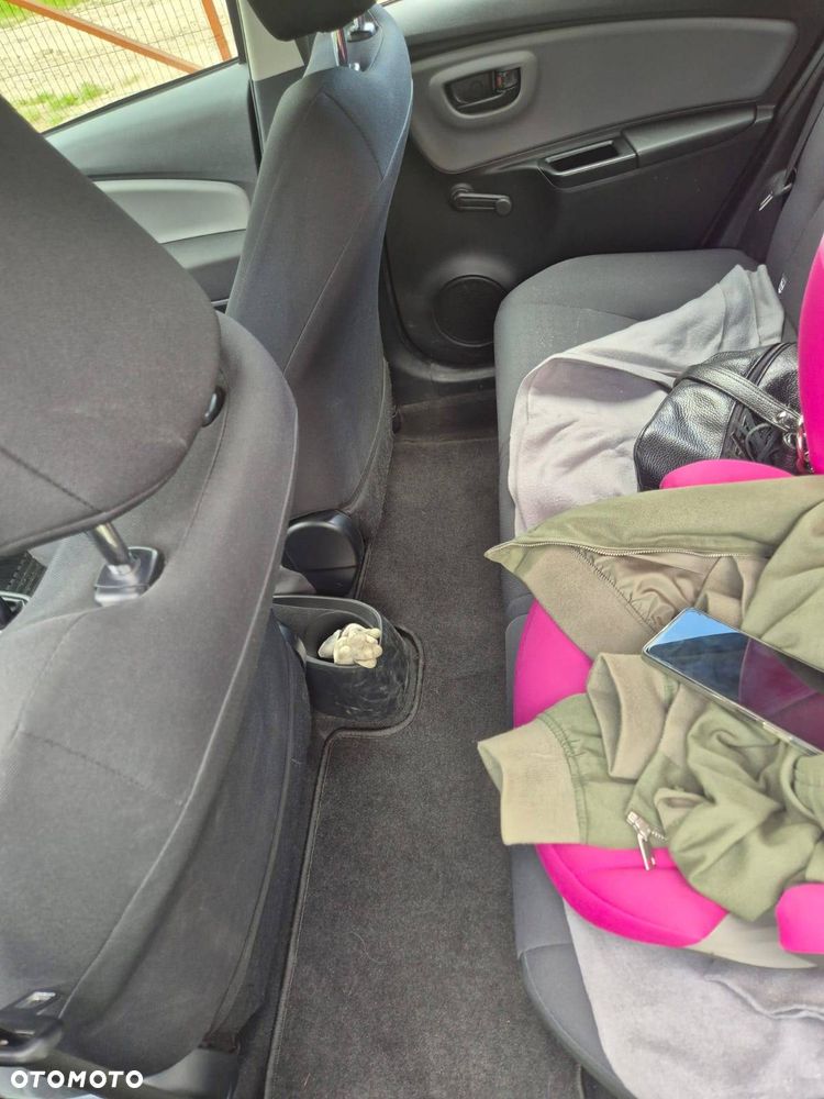 Toyota Yaris 1.5 Active - 12