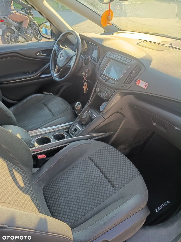 Opel Zafira 1.4 T Elite - 10