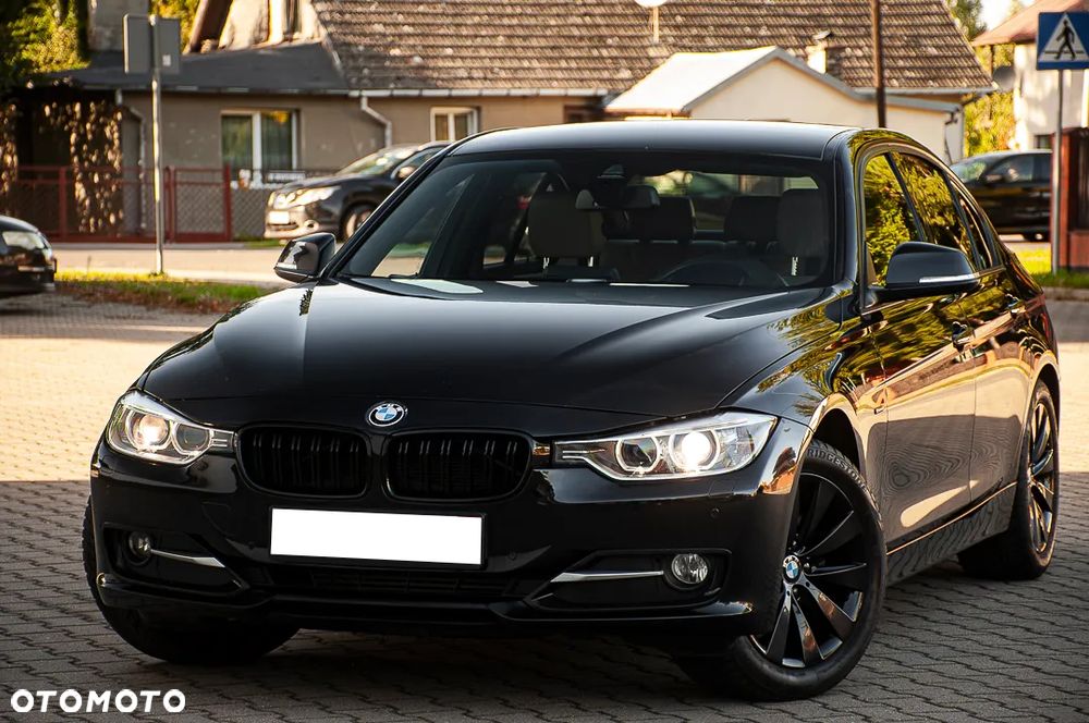 BMW Seria 3 320d M Sport Edition - 10