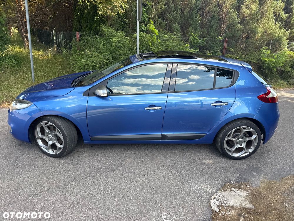 Renault Megane TCe 180 GT - 13