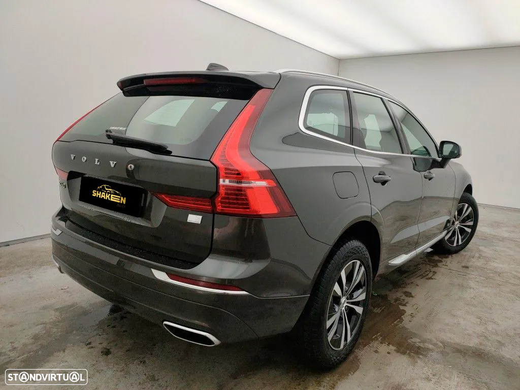 Volvo XC 60 T6 AWD Recharge Geartronic Inscription Expression - 4