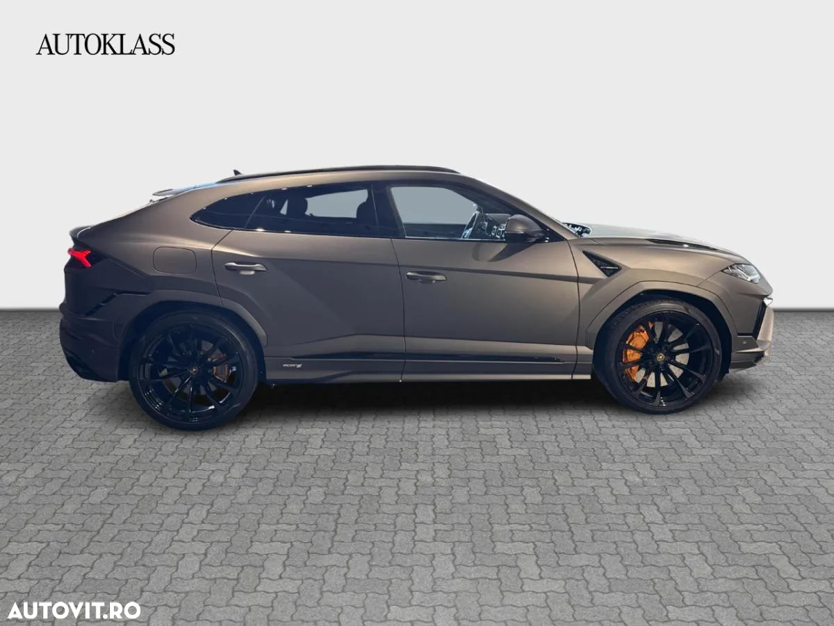 Lamborghini URUS - 4