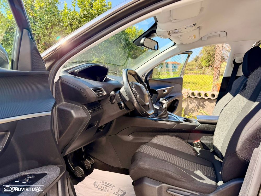 Peugeot 3008 1.2 PureTech Active - 21