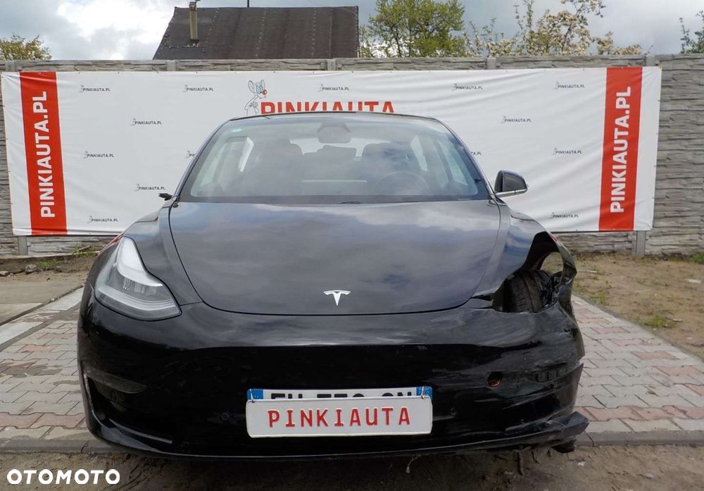 Tesla Model 3 Langstreckenbatterie Allradantrieb Dual Motor Performance - 5