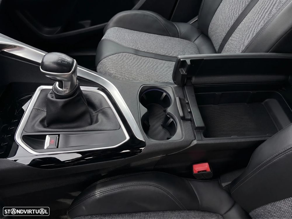 Peugeot 5008 1.2 PureTech Allure - 12