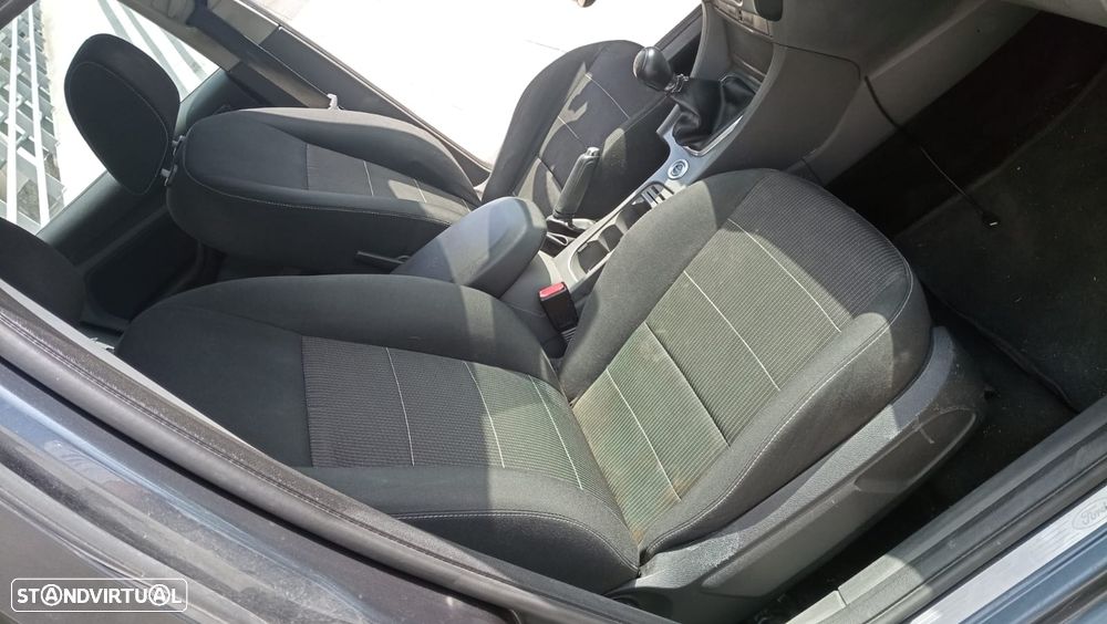 Ford Focus SW 1.6 TDCi DPF Titanium - 15