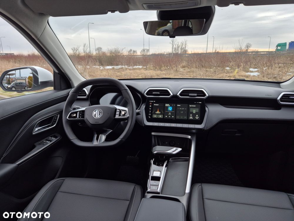 MG ZS Hybrid+ Luxury - 9