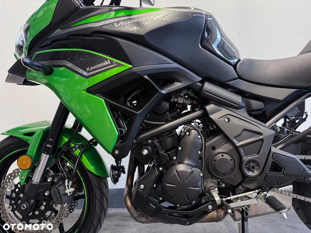 Kawasaki Versys 650 - 12