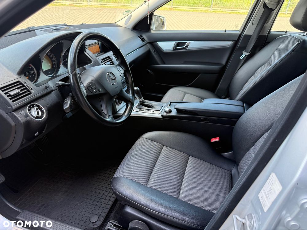 Mercedes-Benz Klasa C 250 CDI DPF Automatik BlueEFFICIENCY Avantgarde - 23