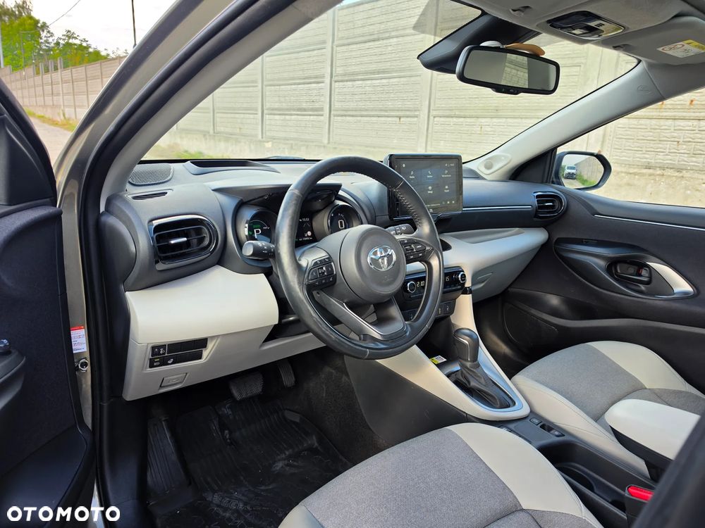 Toyota Yaris Hybrid 1.5 Executive - 8