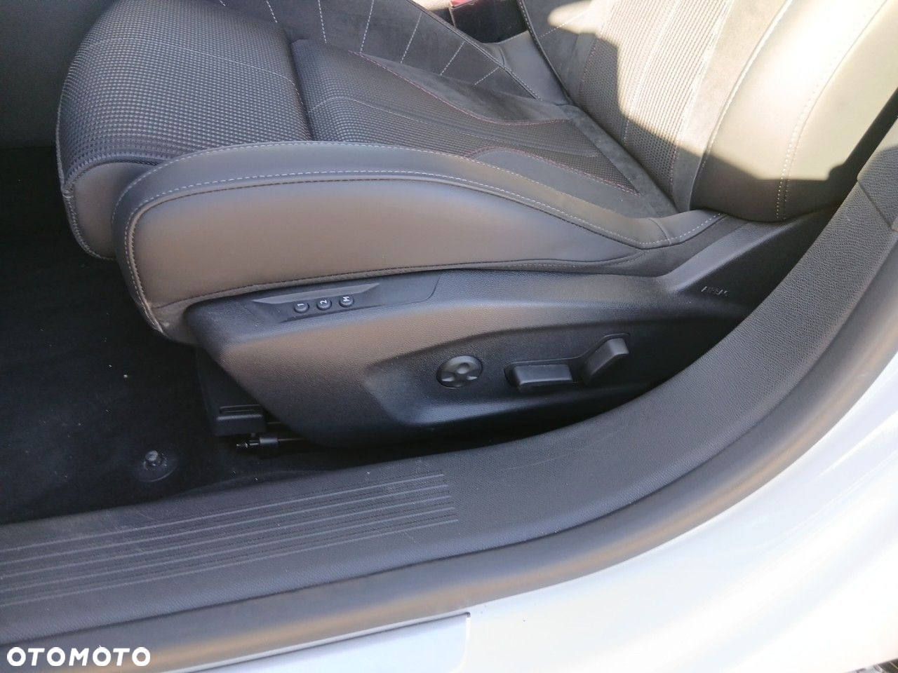 DS Automobiles DS 4 - 13