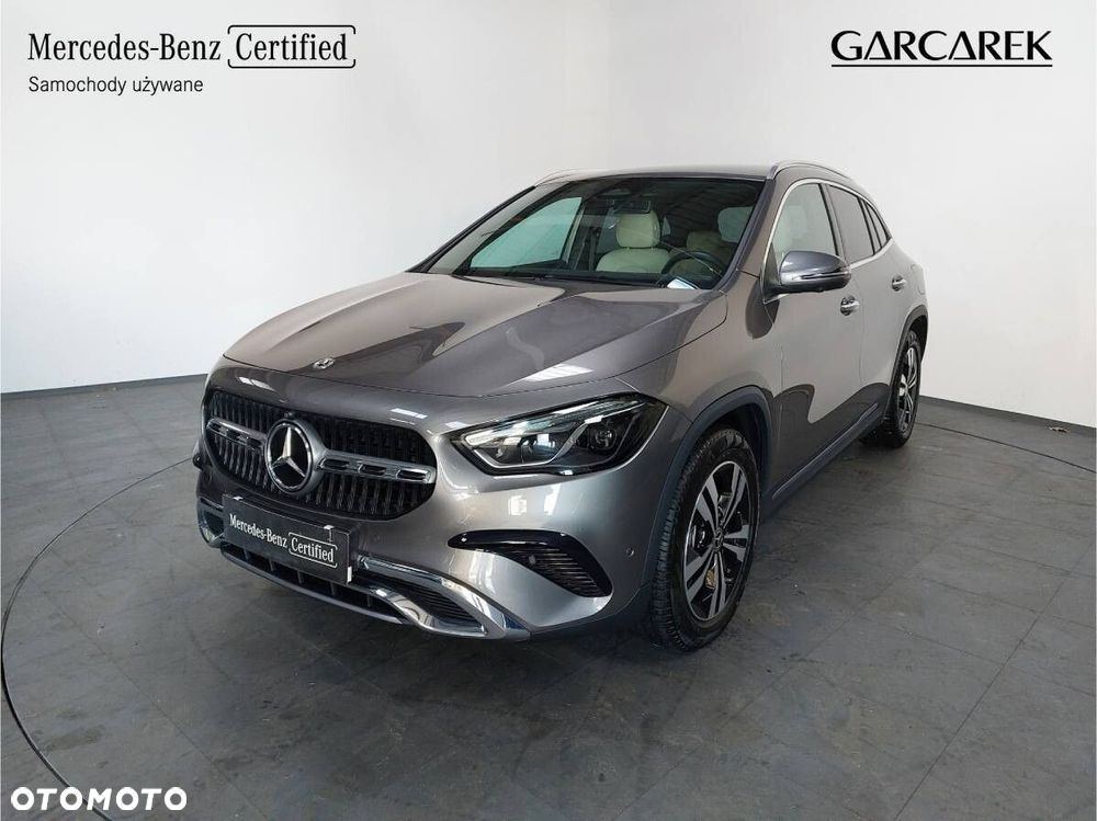 Mercedes-Benz GLA 200 d Progressive - 4