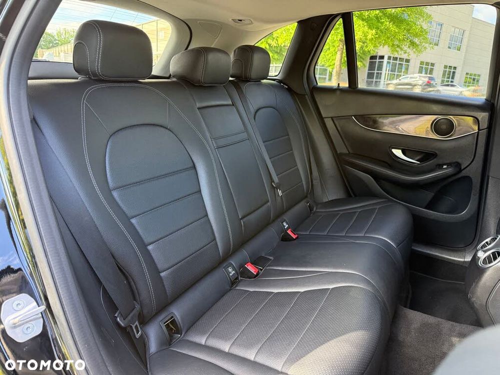 Mercedes-Benz GLC 300 4-Matic - 25