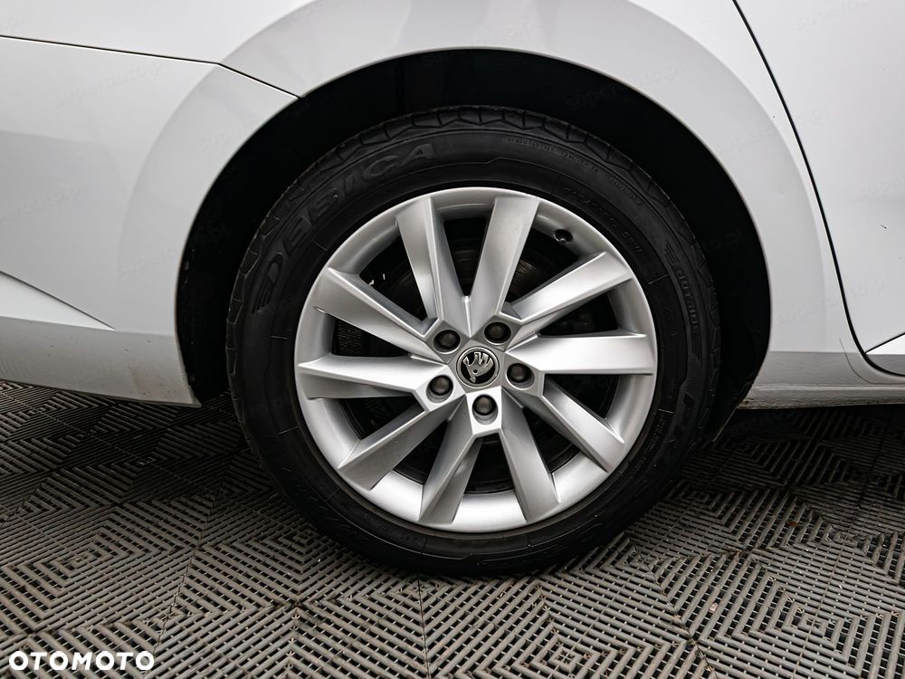 Skoda Superb - 35
