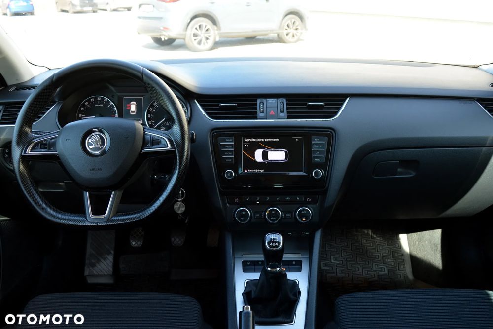 Skoda Octavia 1.6 TDI (Green tec) 4x4 Style - 8