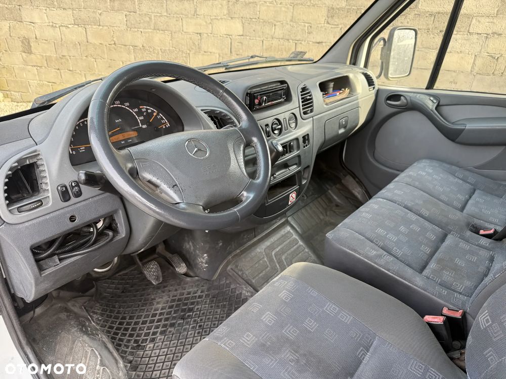 Mercedes-Benz Sprinter - 5