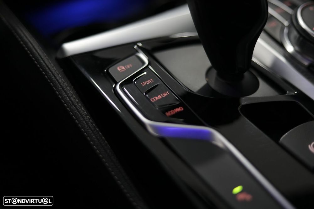 BMW 520 d Pack M Auto - 17