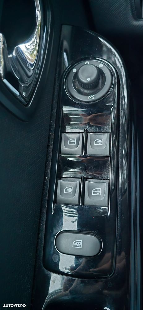 Renault Clio - 11