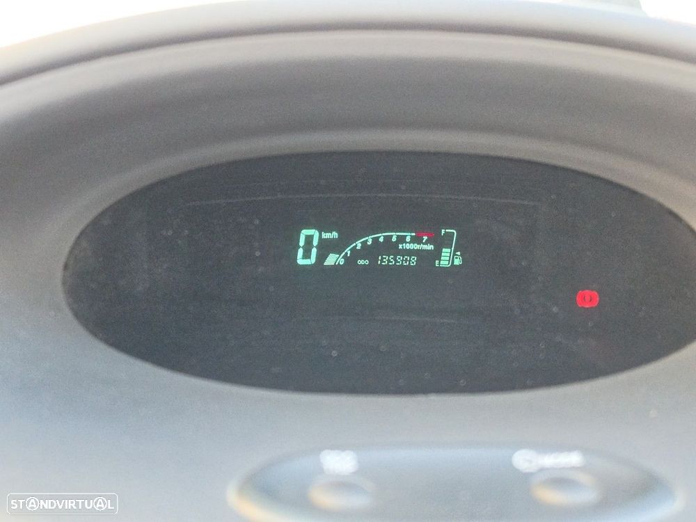 Toyota Yaris 1.0 Terra AC - 8