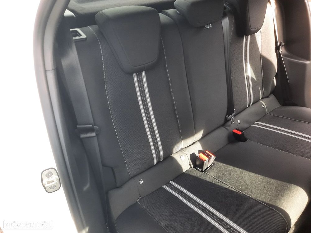 Opel Corsa 1.2 T GS Line - 36