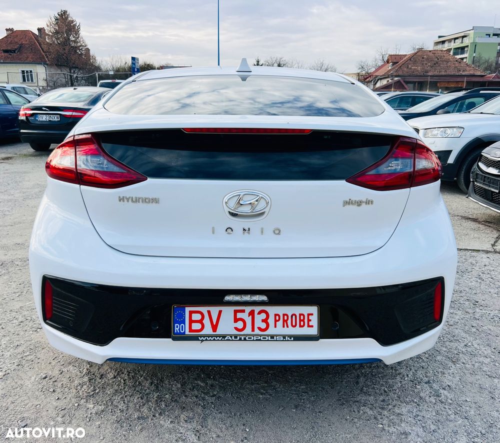 Hyundai IONIQ - 11