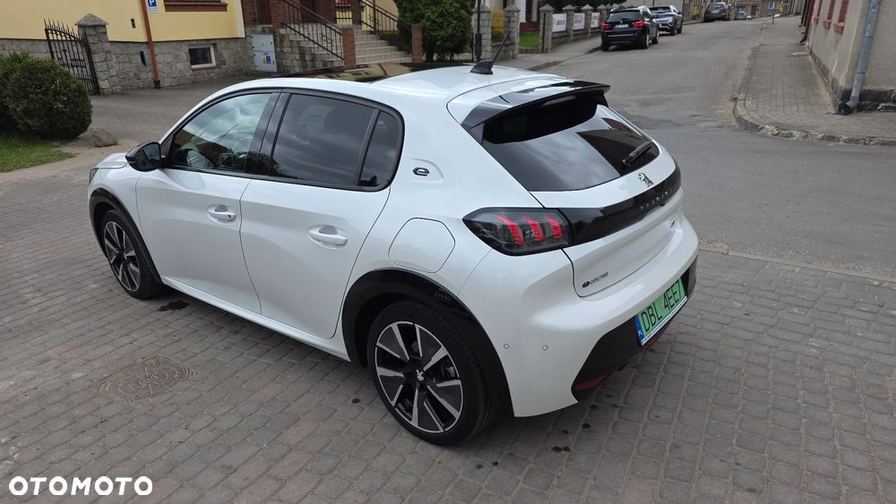 Peugeot 208 GT Pack - 2