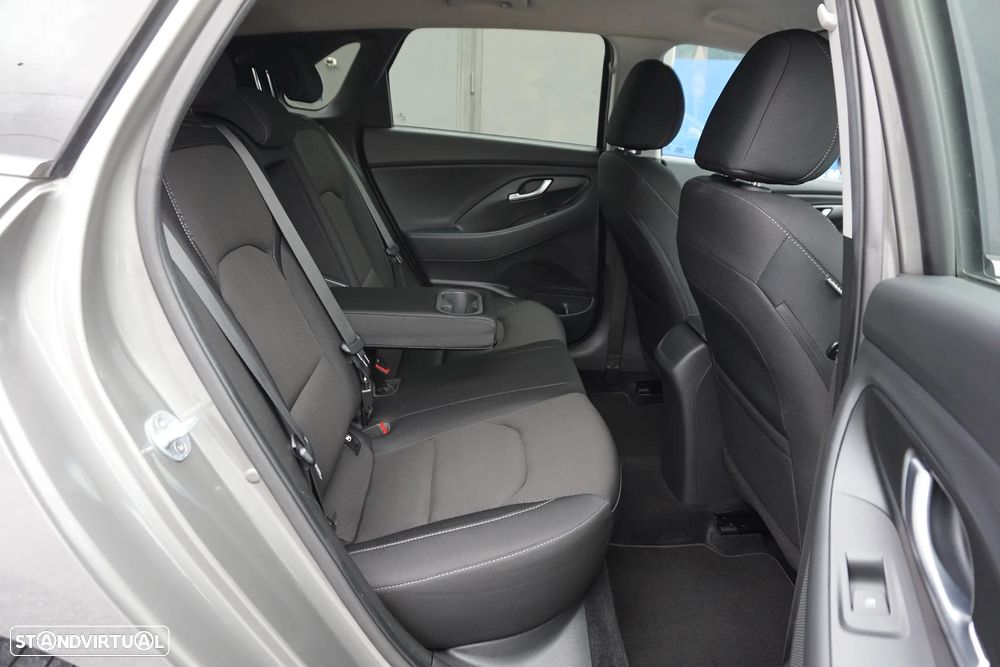 Hyundai i30 1.6 CRDI STyle - 18