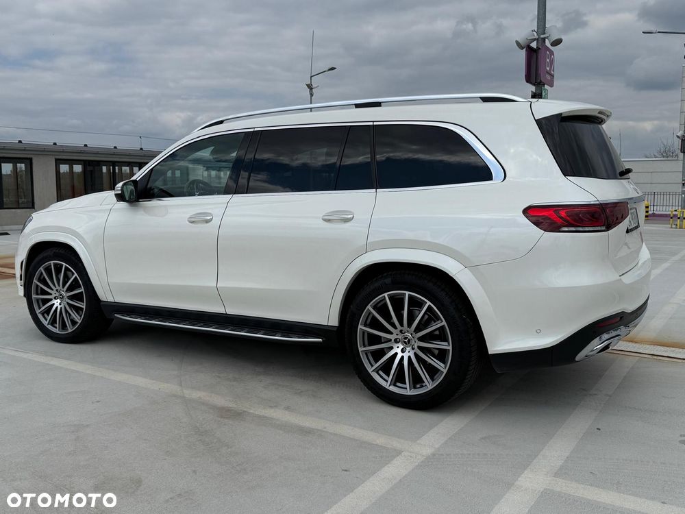 Mercedes-Benz GLS - 1