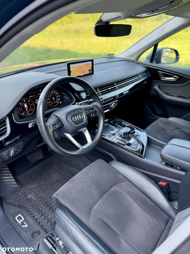 Audi Q7 - 12