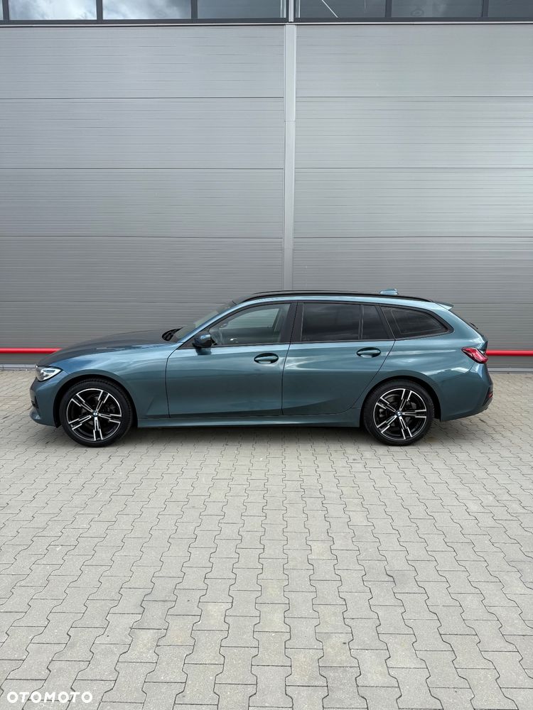 BMW Seria 3 318d - 13