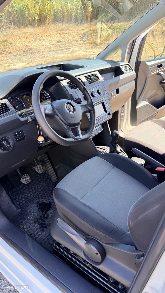 VW Caddy Maxi - 10