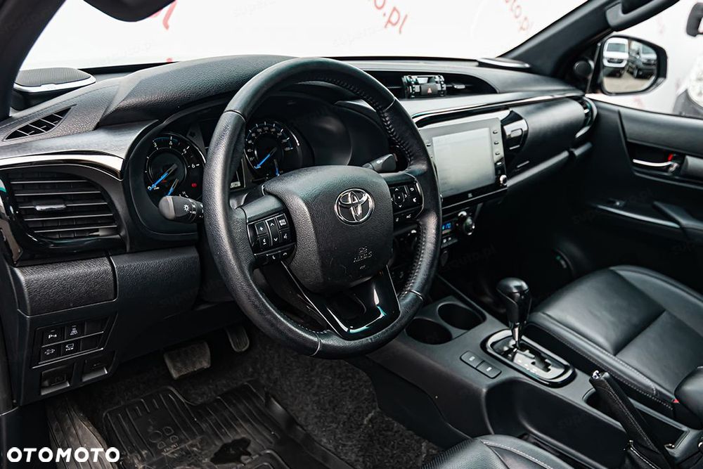 Toyota Hilux 2.8 D-4D Double Cab Invincible 4x4 - 14