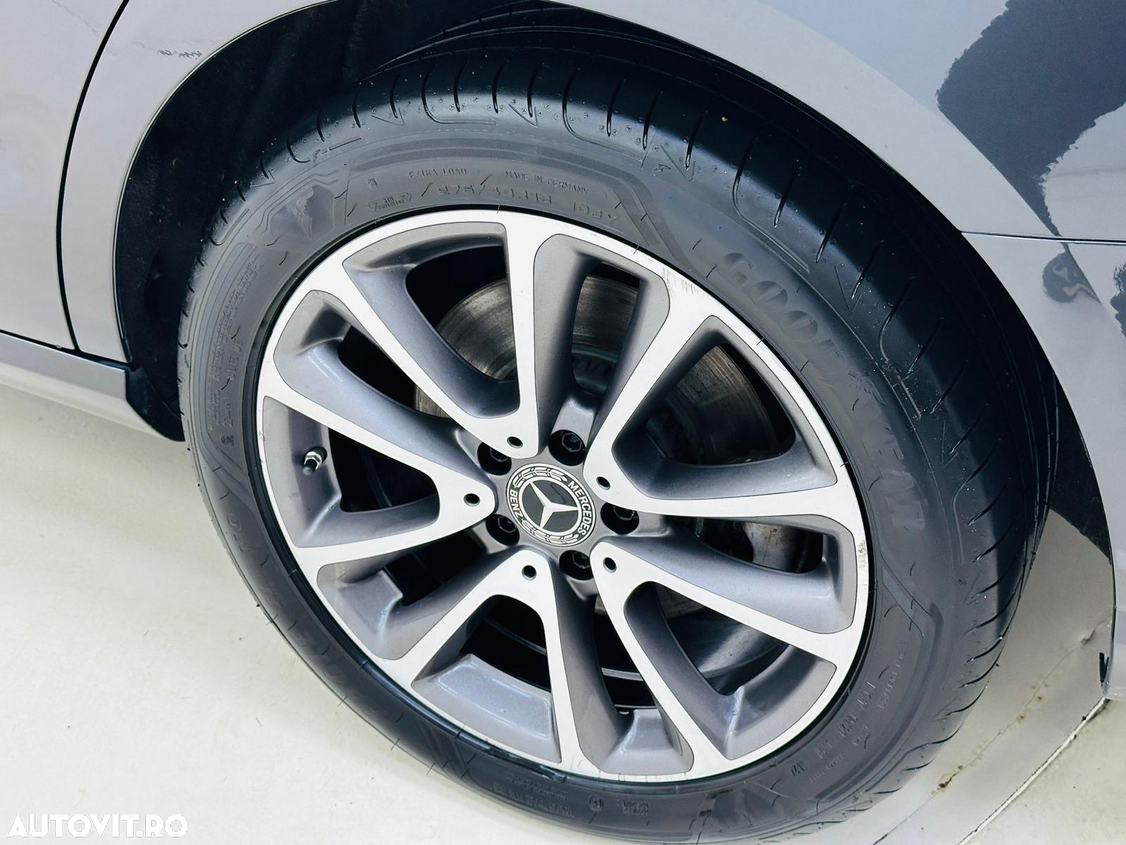 Mercedes-Benz E - 14