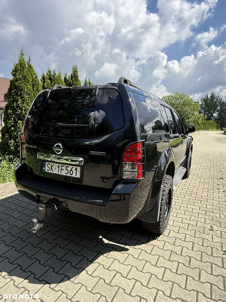Nissan Pathfinder - 4