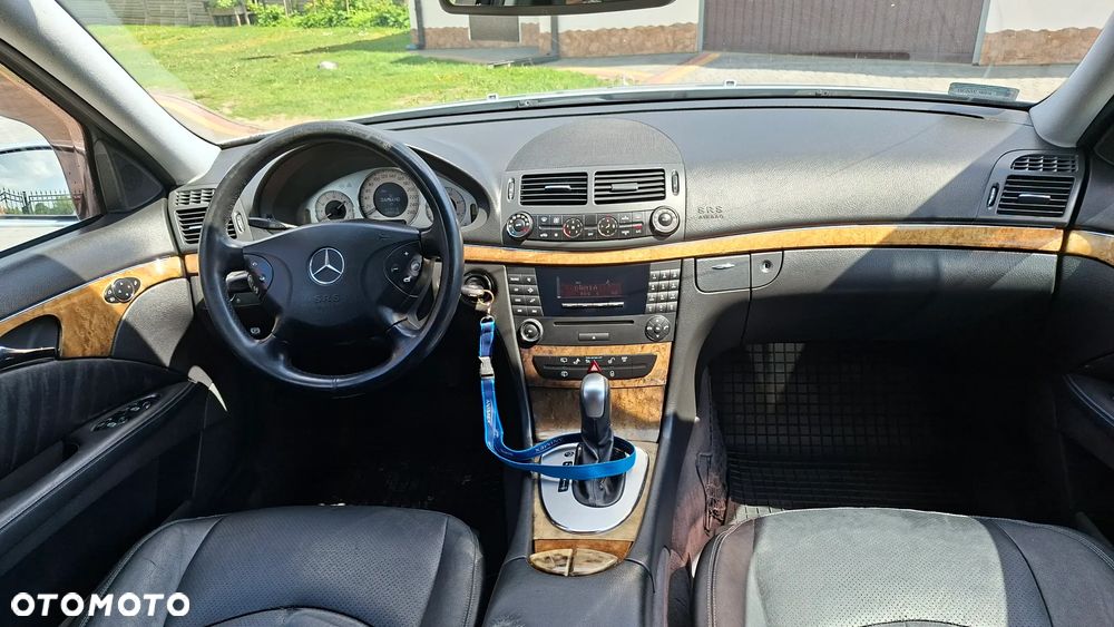 Mercedes-Benz Klasa E 280 CDI 4Matic Automatik Avantgarde DPF - 11
