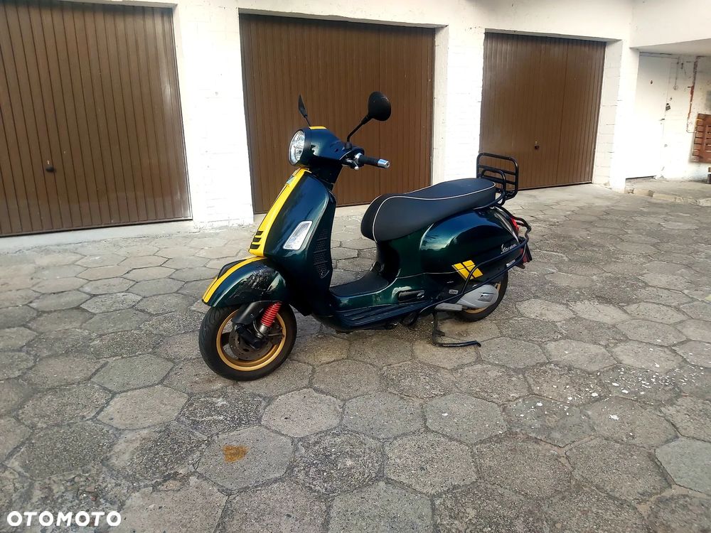 Piaggio Vespa - 15