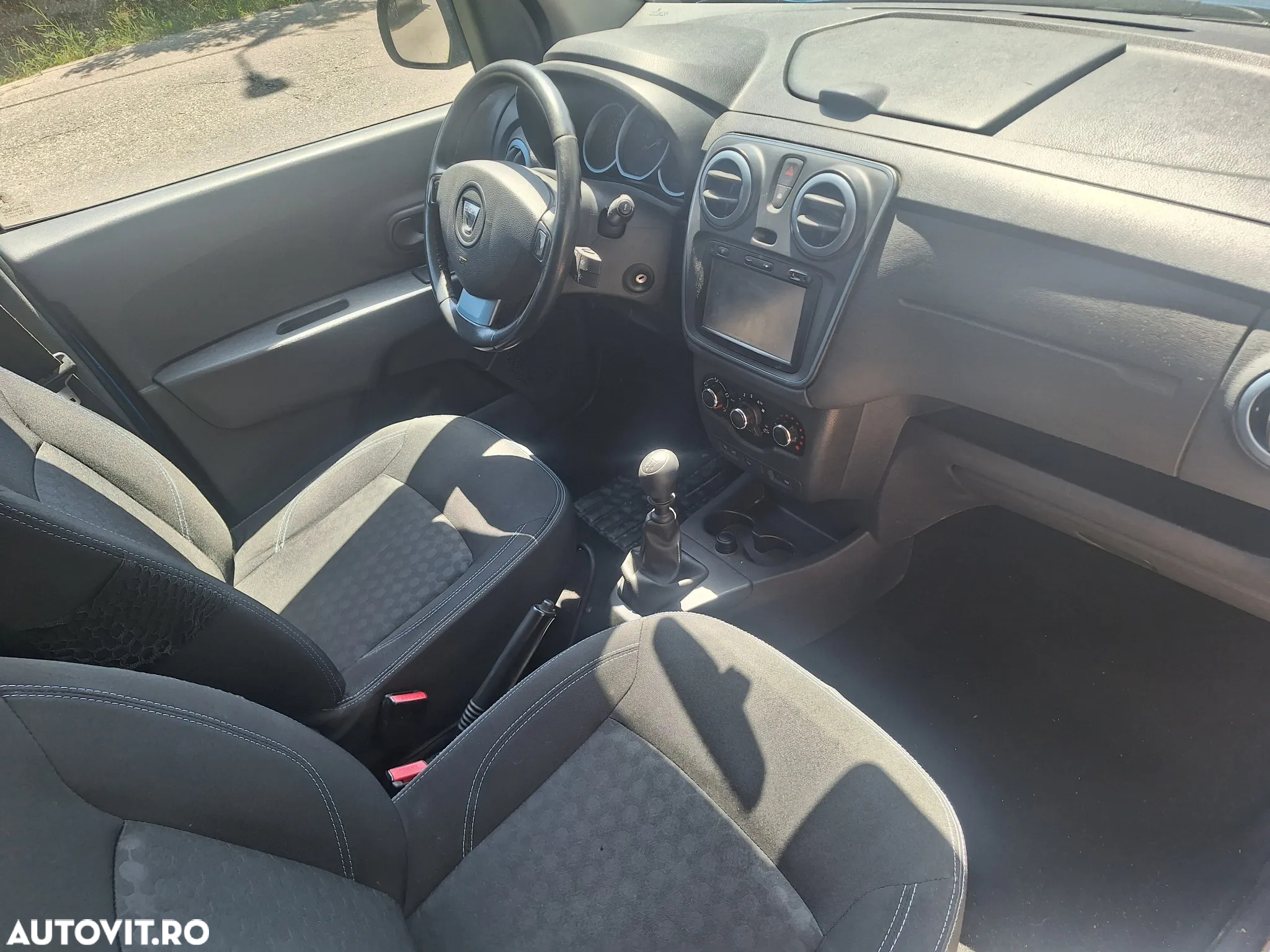 Dacia Lodgy 1.5 dCi Stepway - 7