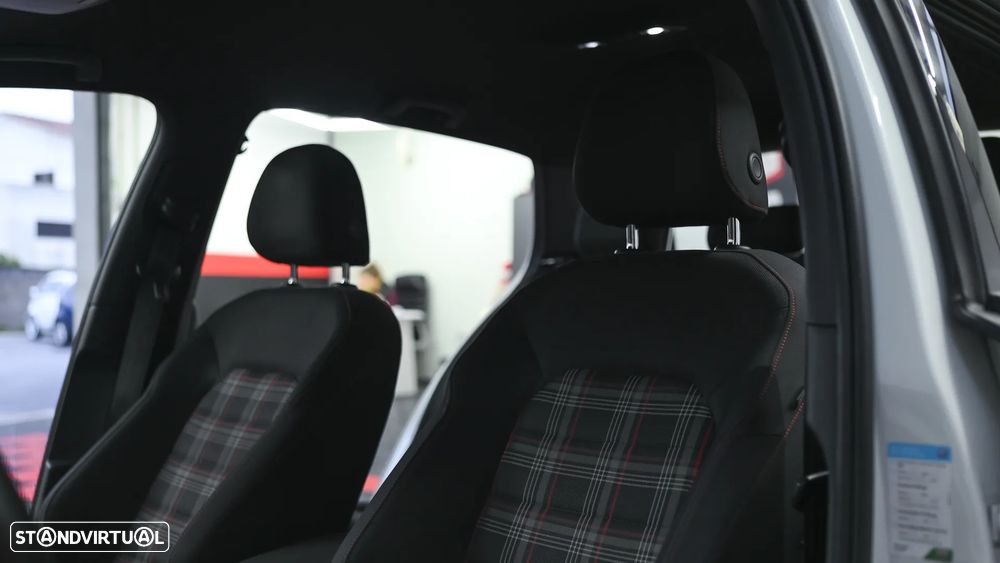 VW Golf 2.0 TSi GTi DSG Performance - 48