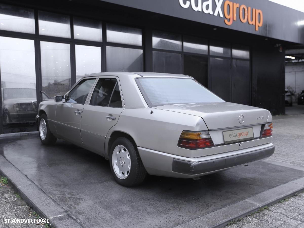 Mercedes-Benz 250 - 14