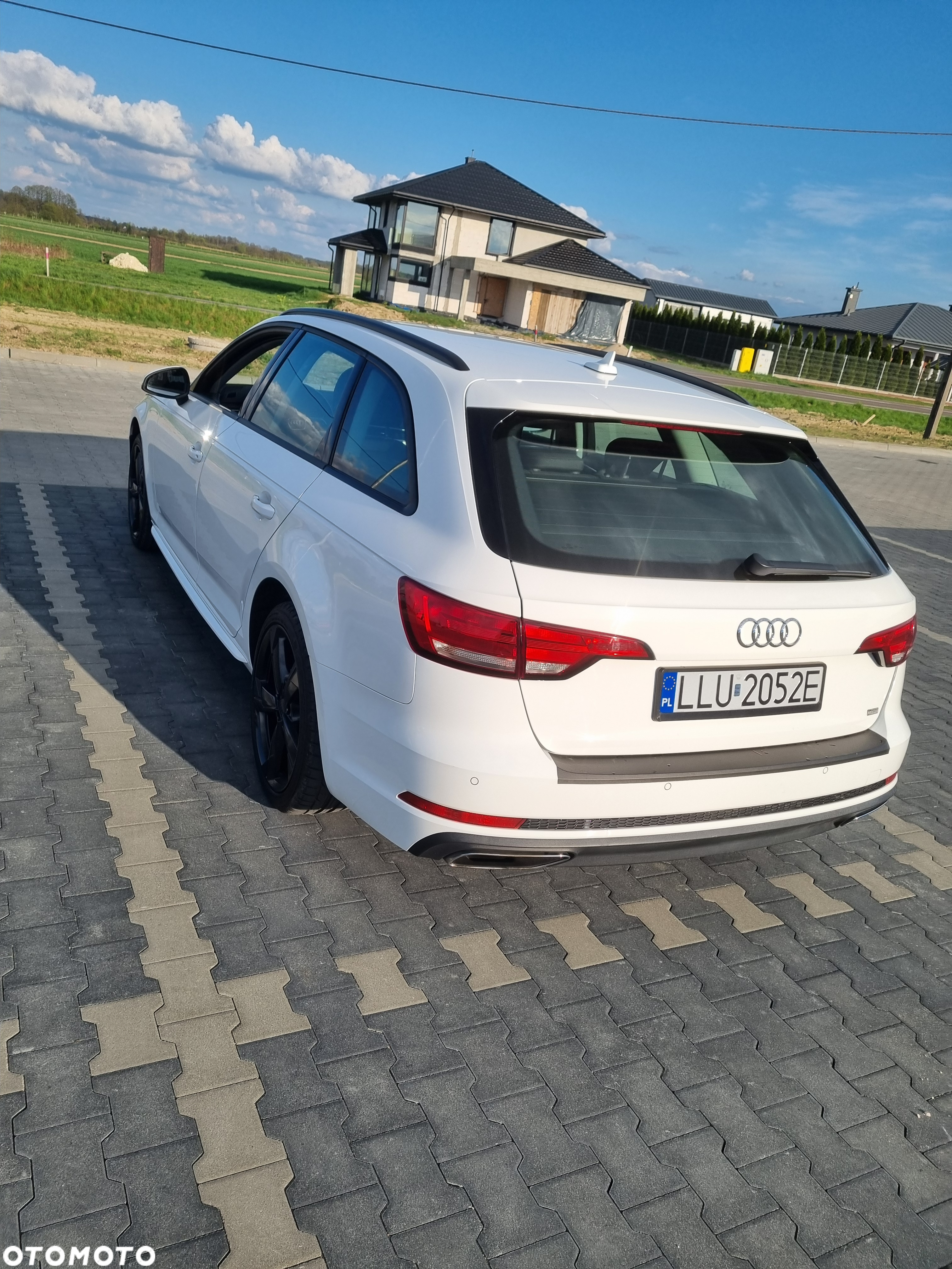 Audi A4 Avant 2.0 TDI S tronic - 4